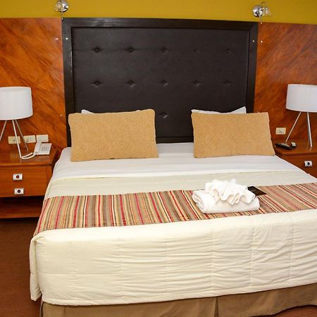 Leclub Resort Hotel Encarnación Екстериор снимка